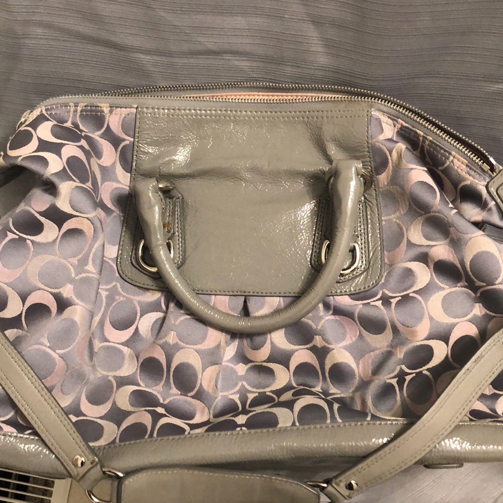 Light purple coach shoulder bag - Picture 7 of 7